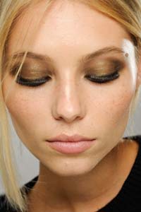хитрости макияж для карих глаз
