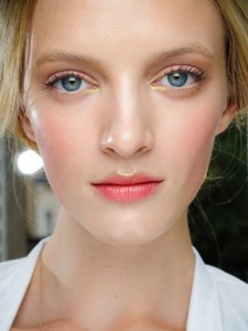 дневной макияж для голубых глаз дневной макияж для голубых глаз