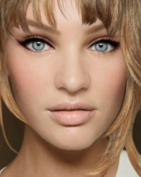 как жидким лайнером нарисовать стрелки на глазах как жидким лайнером на рисовать стрелки на глазах