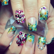 маникюр со стразами маникюр со стразами