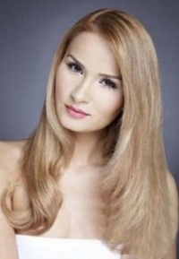 обрезание нарощенных волос