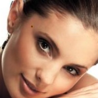 значение родинок на висках