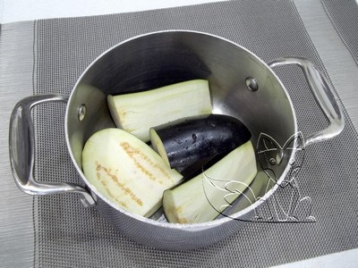 баклажаны нарезаем баклажаны нарезаем