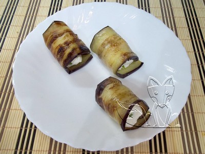 порцию творога формируем плотным бруском по ширине баклажана порцию творога формируем плотным бруском по ширине баклажана